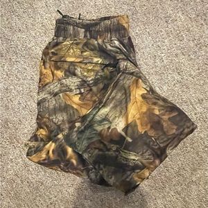 Cabela’s Extreme Wet Weather Gore-Tex Camo Pants#71